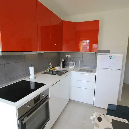 Sea Apartment *