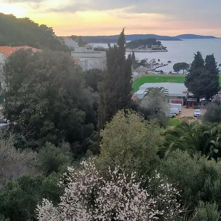 Apartment Sea *