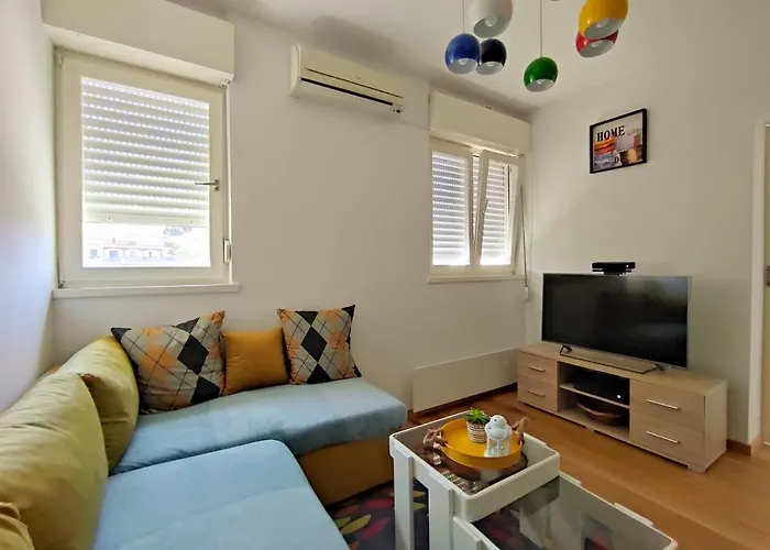 Sea Apartment *